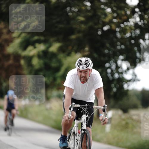 30.08.2026 - Elbe Triathlon Hamburg Michael Burmester http://msf.ph/oto/10075819 30.08.2026 11:09:48 Radfahren 1257, 1265, 1338, 1382, 1507 meine-sportfotos.de