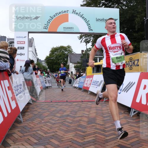 30.08.2026 - Blankeneser Heldenlauf Lena Gebhardt http://msf.ph/oto/10075853 30.08.2026 10:28:21 Ziel 5537, 5650, 5727, 5728, 5851, 5855 meine-sportfotos.de