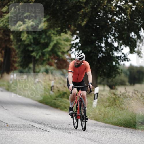 30.08.2026 - Elbe Triathlon Hamburg Michael Burmester http://msf.ph/oto/10075860 30.08.2026 11:10:20 Radfahren 1145, 1239 meine-sportfotos.de