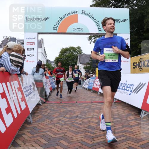 30.08.2026 - Blankeneser Heldenlauf Lena Gebhardt http://msf.ph/oto/10075873 30.08.2026 10:28:24 Ziel 5537, 5650, 5727, 5728, 5805, 5806, 5807, 5851, 5855 meine-sportfotos.de