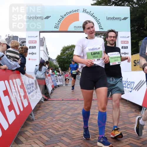 30.08.2026 - Blankeneser Heldenlauf Lena Gebhardt http://msf.ph/oto/10075904 30.08.2026 10:28:27 Ziel 5478, 5537, 5650, 5805, 5806, 5807, 5808, 5851, 5855 meine-sportfotos.de