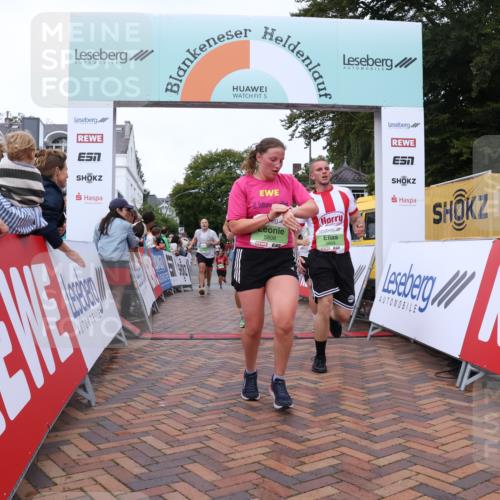 30.08.2026 - Blankeneser Heldenlauf Lena Gebhardt http://msf.ph/oto/10075936 30.08.2026 10:28:32 Ziel 5130, 5478, 5537, 5663, 5713, 5805, 5806, 5807, 5808, 5850, 5851 meine-sportfotos.de