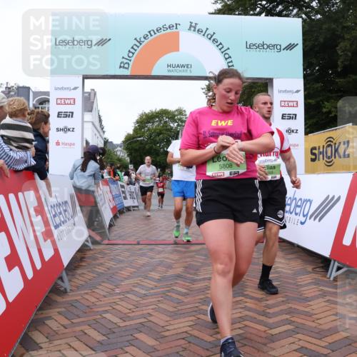 30.08.2026 - Blankeneser Heldenlauf Lena Gebhardt http://msf.ph/oto/10075940 30.08.2026 10:28:32 Ziel 5130, 5478, 5537, 5663, 5713, 5805, 5806, 5807, 5808, 5850, 5851 meine-sportfotos.de