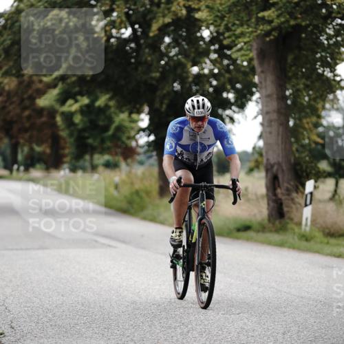 30.08.2026 - Elbe Triathlon Hamburg Michael Burmester http://msf.ph/oto/10075951 30.08.2026 11:12:20 Radfahren 1336, 1536, 1581 meine-sportfotos.de