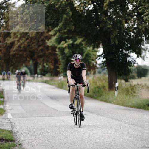 30.08.2026 - Elbe Triathlon Hamburg Michael Burmester http://msf.ph/oto/10075955 30.08.2026 11:12:24 Radfahren 1288, 1549, 1581 meine-sportfotos.de
