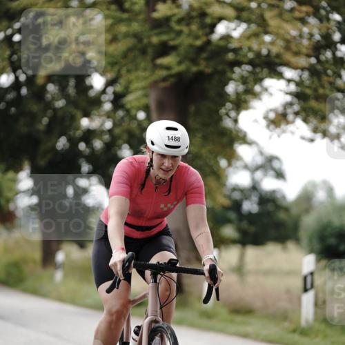 30.08.2026 - Elbe Triathlon Hamburg Michael Burmester http://msf.ph/oto/10075986 30.08.2026 11:12:45 Radfahren 1434, 1488, 1526 meine-sportfotos.de