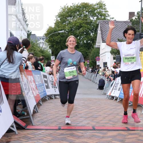 30.08.2026 - Blankeneser Heldenlauf Lena Gebhardt http://msf.ph/oto/10075989 30.08.2026 10:28:46 Ziel 5082, 5083, 5466, 5674 meine-sportfotos.de