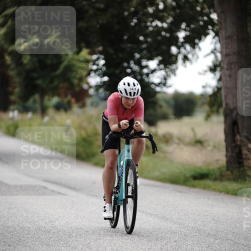 30.08.2026 - Elbe Triathlon Hamburg Michael Burmester http://msf.ph/oto/10075991 30.08.2026 11:12:50 Radfahren 1375, 1434, 1503, 1526 meine-sportfotos.de