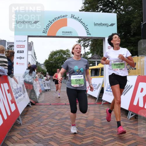 30.08.2026 - Blankeneser Heldenlauf Lena Gebhardt http://msf.ph/oto/10075998 30.08.2026 10:28:47 Ziel 5083, 5466, 5674 meine-sportfotos.de