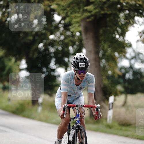 30.08.2026 - Elbe Triathlon Hamburg Michael Burmester http://msf.ph/oto/10076005 30.08.2026 11:13:03 Radfahren 1409, 1551, 1588 meine-sportfotos.de