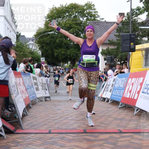 30.08.2026 - Blankeneser Heldenlauf Lena Gebhardt http://msf.ph/oto/10076035 30.08.2026 10:28:59 Ziel 5120, 5600, 5601, 5847 meine-sportfotos.de