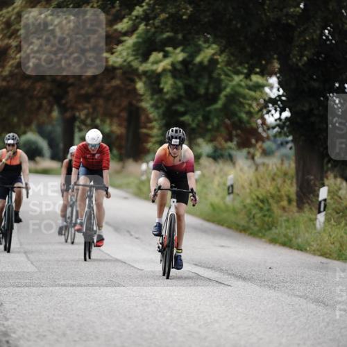 30.08.2026 - Elbe Triathlon Hamburg Michael Burmester http://msf.ph/oto/10076056 30.08.2026 11:13:48 Radfahren 1171, 1284, 1493, 1577 meine-sportfotos.de