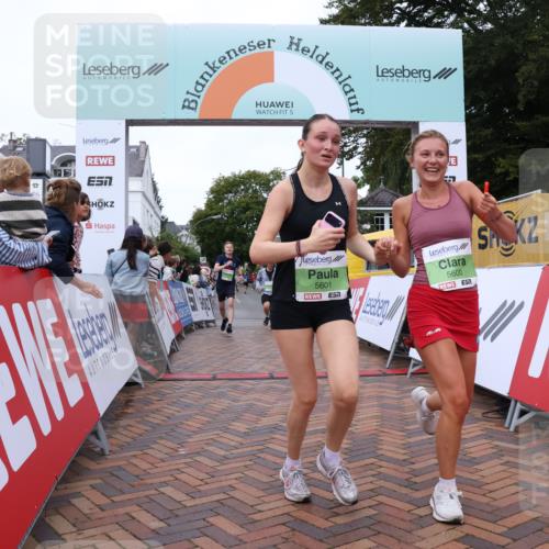 30.08.2026 - Blankeneser Heldenlauf Lena Gebhardt http://msf.ph/oto/10076070 30.08.2026 10:29:04 Ziel 5120, 5276, 5285, 5600, 5601, 5696, 5847 meine-sportfotos.de