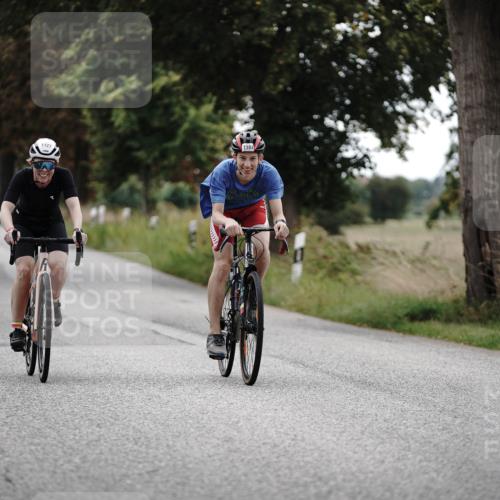 30.08.2026 - Elbe Triathlon Hamburg Michael Burmester http://msf.ph/oto/10076130 30.08.2026 11:14:59 Radfahren 1127, 1384 meine-sportfotos.de