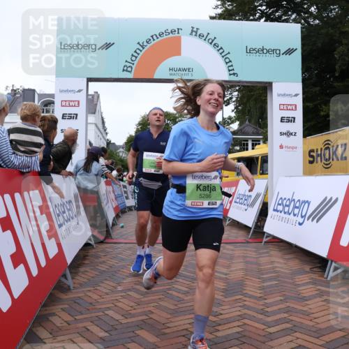 30.08.2026 - Blankeneser Heldenlauf Lena Gebhardt http://msf.ph/oto/10076131 30.08.2026 10:29:18 Ziel 5014, 5286, 5483, 5630, 5895 meine-sportfotos.de