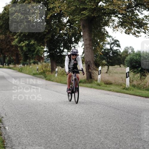30.08.2026 - Elbe Triathlon Hamburg Michael Burmester http://msf.ph/oto/10076136 30.08.2026 11:15:11 Radfahren 1500 meine-sportfotos.de