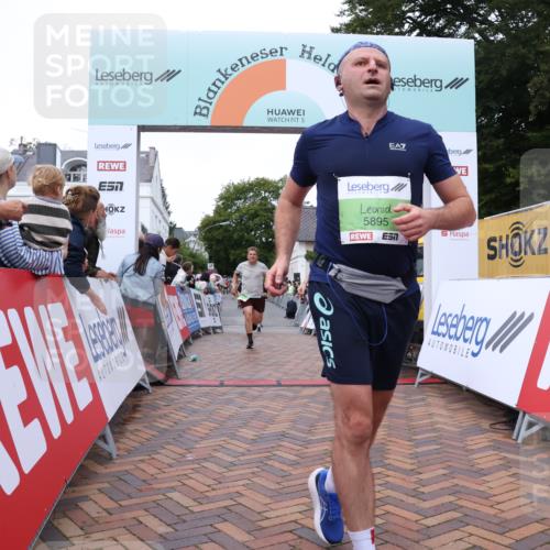 30.08.2026 - Blankeneser Heldenlauf Lena Gebhardt http://msf.ph/oto/10076140 30.08.2026 10:29:19 Ziel 5014, 5222, 5286, 5483, 5630, 5895 meine-sportfotos.de