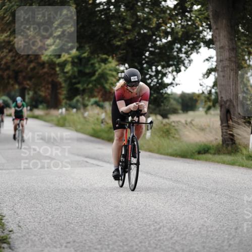 30.08.2026 - Elbe Triathlon Hamburg Michael Burmester http://msf.ph/oto/10076152 30.08.2026 11:15:35 Radfahren 1262, 1501, 1561 meine-sportfotos.de