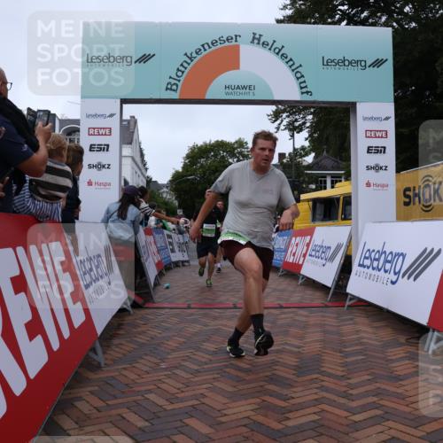 30.08.2026 - Blankeneser Heldenlauf Lena Gebhardt http://msf.ph/oto/10076153 30.08.2026 10:29:22 Ziel 5014, 5118, 5222, 5286, 5483, 5543, 5630, 5895 meine-sportfotos.de
