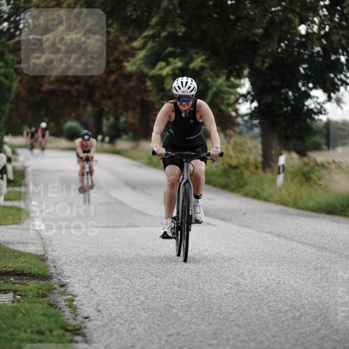 30.08.2026 - Elbe Triathlon Hamburg Michael Burmester http://msf.ph/oto/10076170 30.08.2026 11:15:46 Radfahren 1445, 1471, 1539 meine-sportfotos.de
