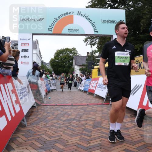 30.08.2026 - Blankeneser Heldenlauf Lena Gebhardt http://msf.ph/oto/10076191 30.08.2026 10:29:26 Ziel 5014, 5118, 5222, 5483, 5525, 5526, 5543, 5895 meine-sportfotos.de