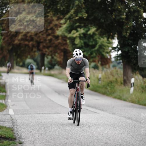 30.08.2026 - Elbe Triathlon Hamburg Michael Burmester http://msf.ph/oto/10076213 30.08.2026 11:16:35 Radfahren 1131, 1363, 1379 meine-sportfotos.de
