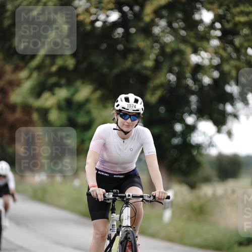 30.08.2026 - Elbe Triathlon Hamburg Michael Burmester http://msf.ph/oto/10076223 30.08.2026 11:17:10 Radfahren 888, 1421, 1574 meine-sportfotos.de