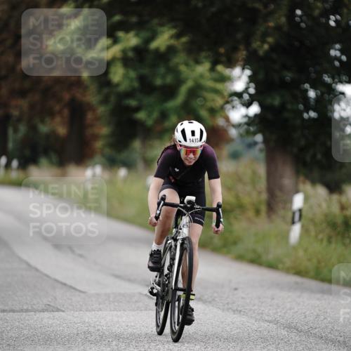 30.08.2026 - Elbe Triathlon Hamburg Michael Burmester http://msf.ph/oto/10076235 30.08.2026 11:17:18 Radfahren 888, 1175, 1415, 1487 meine-sportfotos.de