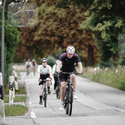 30.08.2026 - Elbe Triathlon Hamburg Michael Burmester http://msf.ph/oto/10076273 30.08.2026 11:17:52 Radfahren 1485, 1502, 1553 meine-sportfotos.de