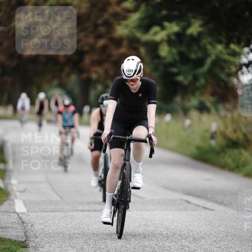 30.08.2026 - Elbe Triathlon Hamburg Michael Burmester http://msf.ph/oto/10076309 30.08.2026 11:18:27 Radfahren 1499, 1504, 1527 meine-sportfotos.de