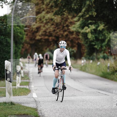 30.08.2026 - Elbe Triathlon Hamburg Michael Burmester http://msf.ph/oto/10076324 30.08.2026 11:18:37 Radfahren 1412, 1426, 1495, 1534, 1541, 1703 meine-sportfotos.de