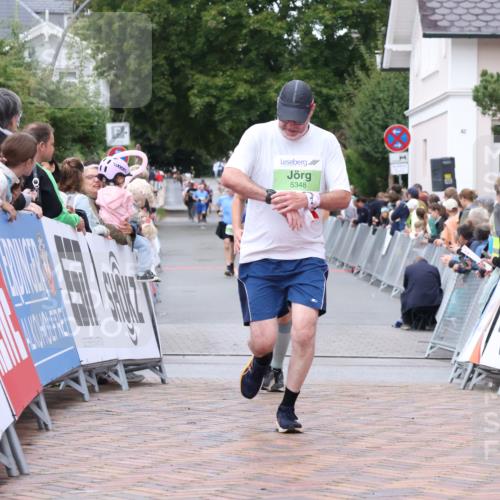 30.08.2026 - Blankeneser Heldenlauf Lena Gebhardt http://msf.ph/oto/10076334 30.08.2026 10:29:53 Ziel 5319, 5348, 5395, 5397 meine-sportfotos.de