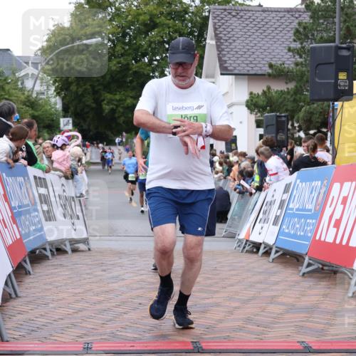 30.08.2026 - Blankeneser Heldenlauf Lena Gebhardt http://msf.ph/oto/10076339 30.08.2026 10:29:54 Ziel 5319, 5348, 5395, 5397 meine-sportfotos.de