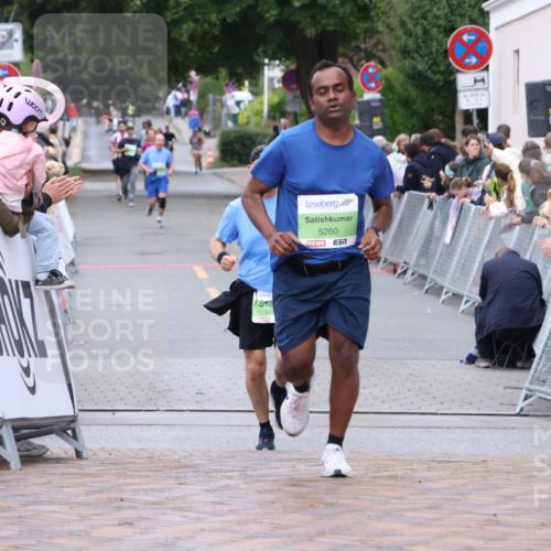 30.08.2026 - Blankeneser Heldenlauf Lena Gebhardt http://msf.ph/oto/10076366 30.08.2026 10:30:00 Ziel 5260, 5319, 5348 meine-sportfotos.de