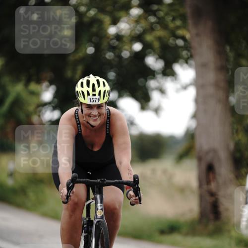 30.08.2026 - Elbe Triathlon Hamburg Michael Burmester http://msf.ph/oto/10076371 30.08.2026 11:19:35 Radfahren 1519, 1571, 1587 meine-sportfotos.de