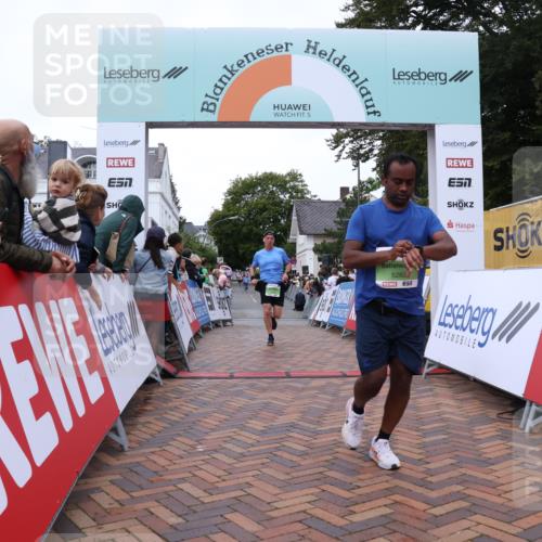 30.08.2026 - Blankeneser Heldenlauf Lena Gebhardt http://msf.ph/oto/10076383 30.08.2026 10:30:04 Ziel 5079, 5260, 5319 meine-sportfotos.de