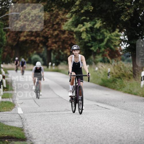 30.08.2026 - Elbe Triathlon Hamburg Michael Burmester http://msf.ph/oto/10076393 30.08.2026 11:19:49 Radfahren 1469, 1514, 1569, 1649 meine-sportfotos.de