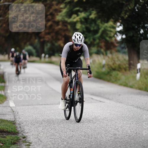 30.08.2026 - Elbe Triathlon Hamburg Michael Burmester http://msf.ph/oto/10076399 30.08.2026 11:19:52 Radfahren 1469, 1535, 1569 meine-sportfotos.de