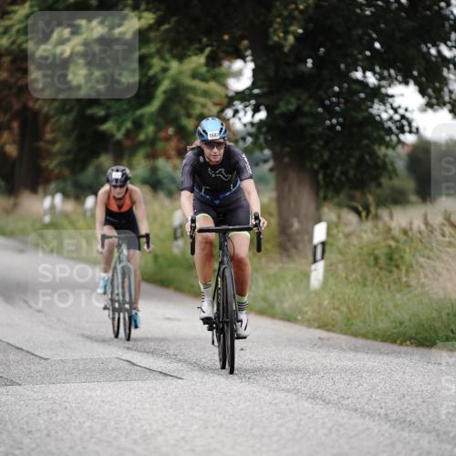 30.08.2026 - Elbe Triathlon Hamburg Michael Burmester http://msf.ph/oto/10076443 30.08.2026 11:20:43 Radfahren 1393, 1394, 1482, 1524, 1687 meine-sportfotos.de