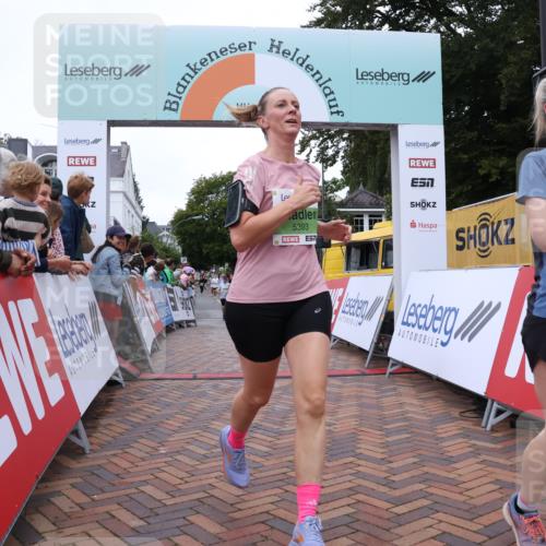 30.08.2026 - Blankeneser Heldenlauf Lena Gebhardt http://msf.ph/oto/10076459 30.08.2026 10:30:28 Ziel 5191, 5301, 5393, 5597, 5624, 5649 meine-sportfotos.de