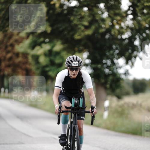 30.08.2026 - Elbe Triathlon Hamburg Michael Burmester http://msf.ph/oto/10076470 30.08.2026 11:21:06 Radfahren 1362, 1610 meine-sportfotos.de