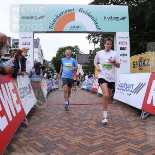 30.08.2026 - Blankeneser Heldenlauf Lena Gebhardt http://msf.ph/oto/10076488 30.08.2026 10:30:38 Ziel 5019, 5153, 5206, 5292, 5470, 5784 meine-sportfotos.de
