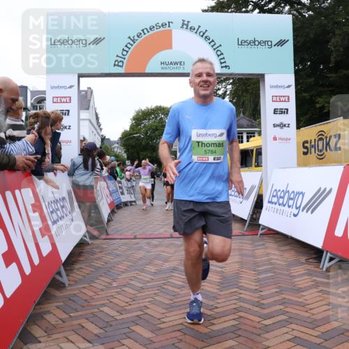 30.08.2026 - Blankeneser Heldenlauf Lena Gebhardt http://msf.ph/oto/10076497 30.08.2026 10:30:39 Ziel 5019, 5153, 5206, 5213, 5292, 5421, 5470, 5784 meine-sportfotos.de