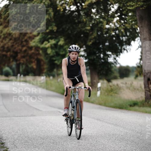 30.08.2026 - Elbe Triathlon Hamburg Michael Burmester http://msf.ph/oto/10076560 30.08.2026 11:22:08 Radfahren 801, 1596, 1633 meine-sportfotos.de