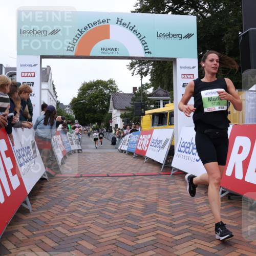 30.08.2026 - Blankeneser Heldenlauf Lena Gebhardt http://msf.ph/oto/10076564 30.08.2026 10:30:48 Ziel 5153, 5206, 5213, 5421, 5470, 5733 meine-sportfotos.de