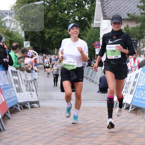 30.08.2026 - Blankeneser Heldenlauf Lena Gebhardt http://msf.ph/oto/10076569 30.08.2026 10:30:54 Ziel 5071, 5176, 5733 meine-sportfotos.de