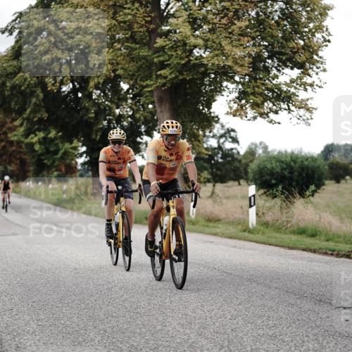 30.08.2026 - Elbe Triathlon Hamburg Michael Burmester http://msf.ph/oto/10076599 30.08.2026 11:22:48 Radfahren 1424, 1585, 1593 meine-sportfotos.de