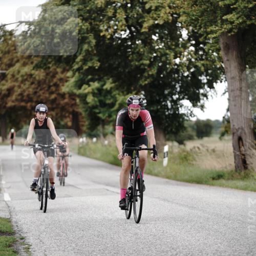 30.08.2026 - Elbe Triathlon Hamburg Michael Burmester http://msf.ph/oto/10076614 30.08.2026 11:22:58 Radfahren 1546, 1615, 1637 meine-sportfotos.de