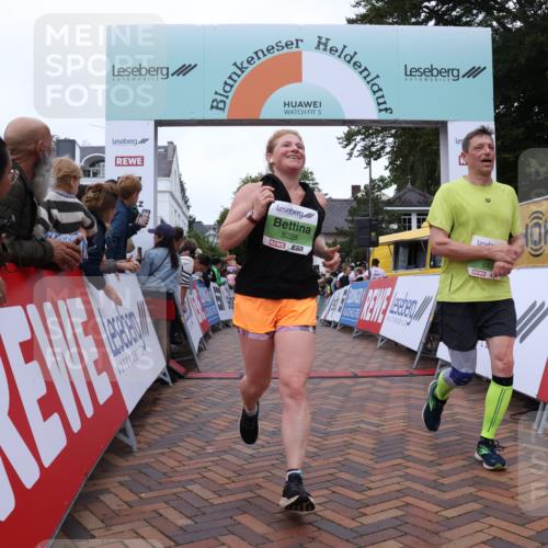 30.08.2026 - Blankeneser Heldenlauf Lena Gebhardt http://msf.ph/oto/10076640 30.08.2026 10:31:11 Ziel 5035, 5226, 5460, 5507, 5677 meine-sportfotos.de