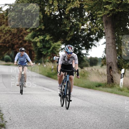 30.08.2026 - Elbe Triathlon Hamburg Michael Burmester http://msf.ph/oto/10076643 30.08.2026 11:23:22 Radfahren 1376, 1428, 1626, 1631, 1694 meine-sportfotos.de